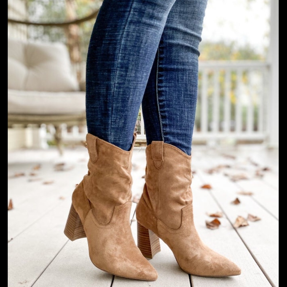 NIB Mavis Ankle Boots 👢